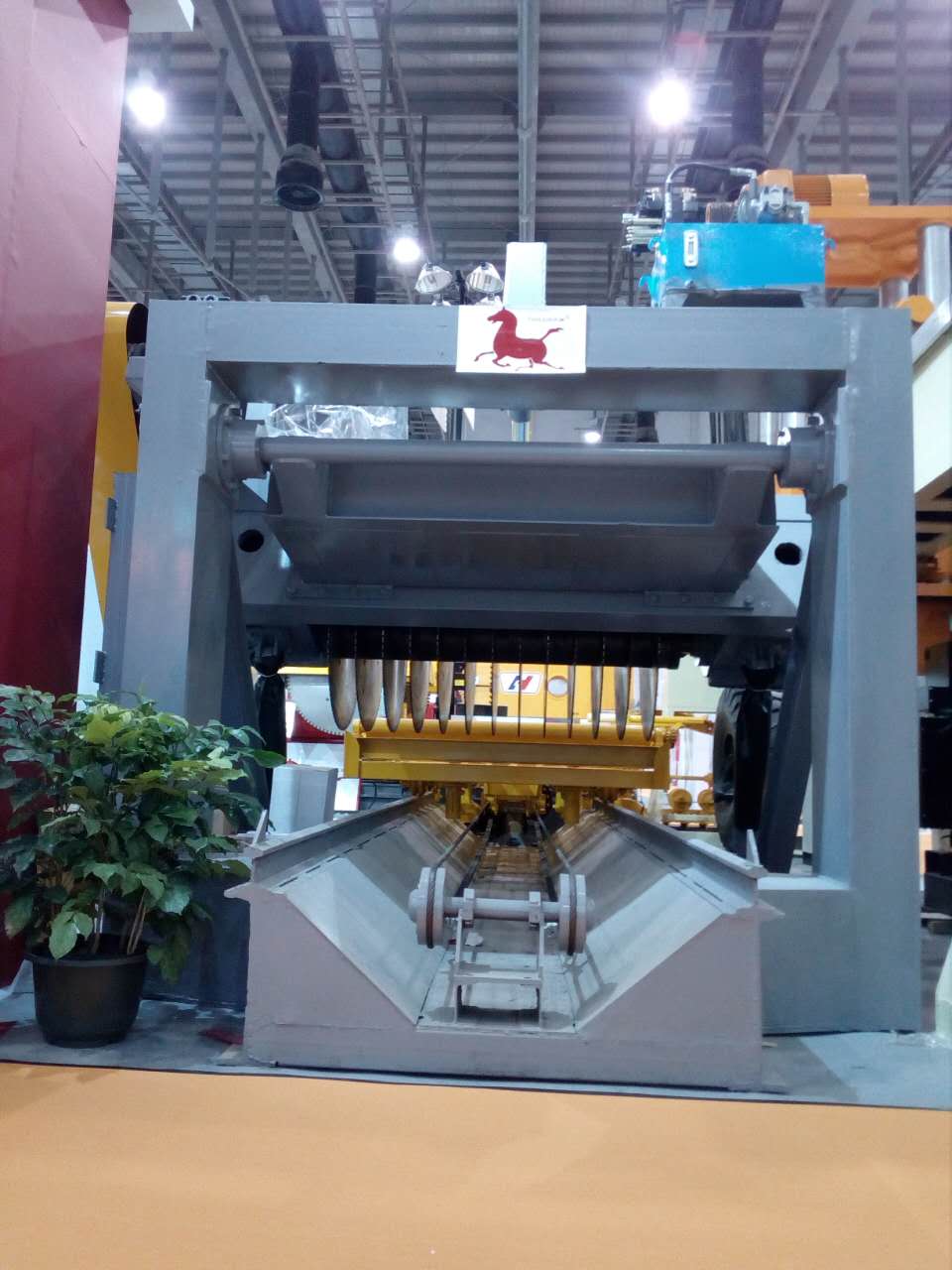 curb stone cutting machine.jpg curb stone cutting machine.jpg